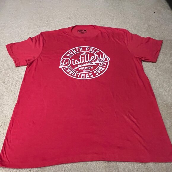 NWOT - Crazy Dog T-Shirts - Mens - Christmas Shirt - North Pole Distillery - XL - Picture 2 of 4